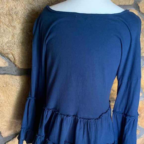 EUC Hannah Blue Knit Top with Ruffle - Size Medium - Picture 16 of 16